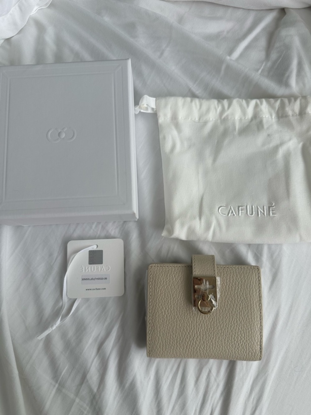 NIB Cafune Stance Flap Wallet in Mushroom